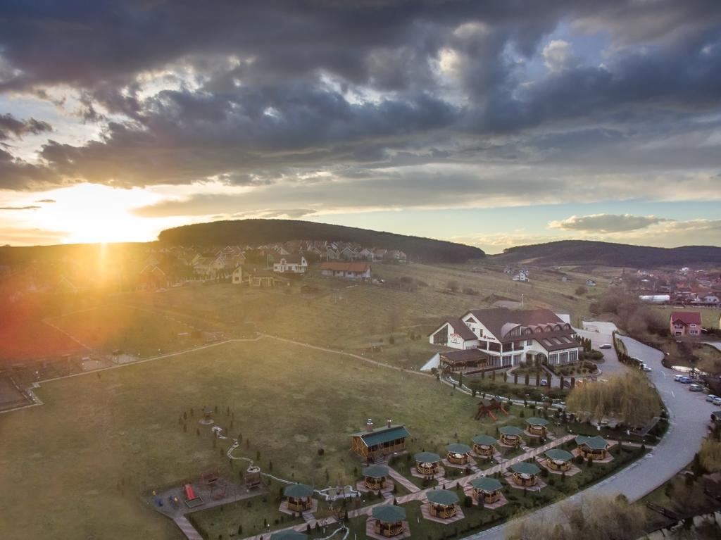 Complex Turistic Darina Sancraiu De Mures Exteriér fotografie